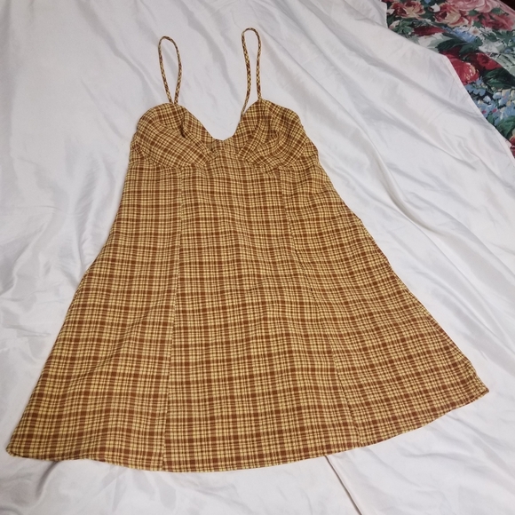 Stitch and pine dress - Picture 2 of 4